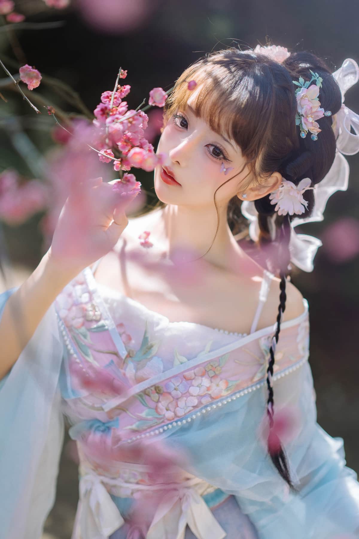 紫氯氯 NO.003 二月梅花 [18P 81.54 MB]